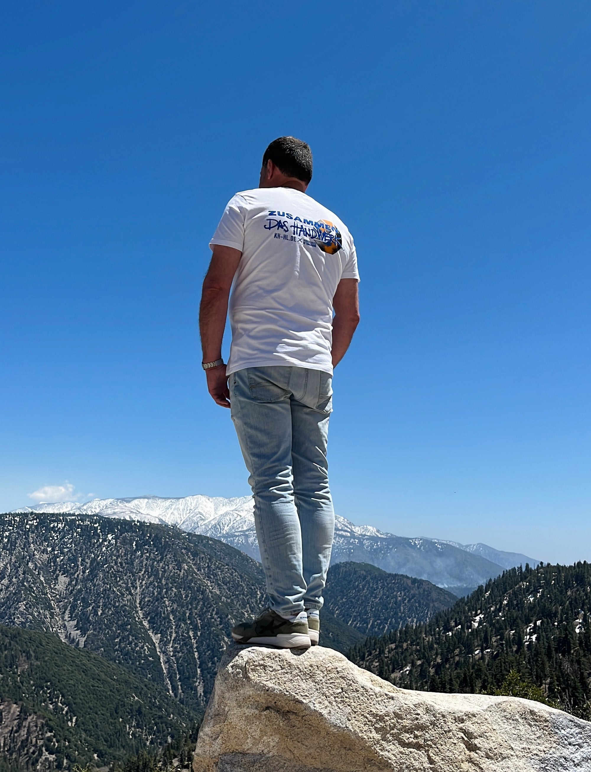 KH-HL x VOT unisex T-shirt „Zusammen“
